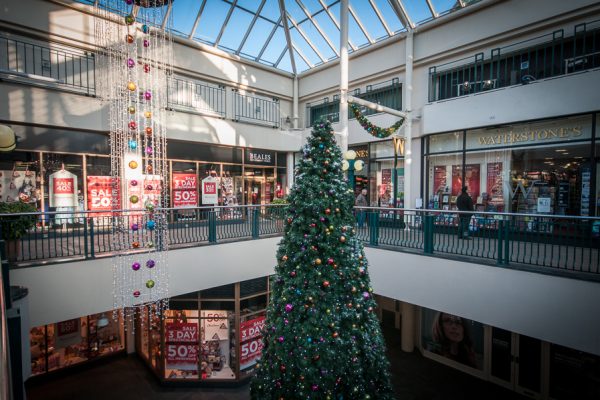 Brooks Shopping Centre - Seasonal Transformations