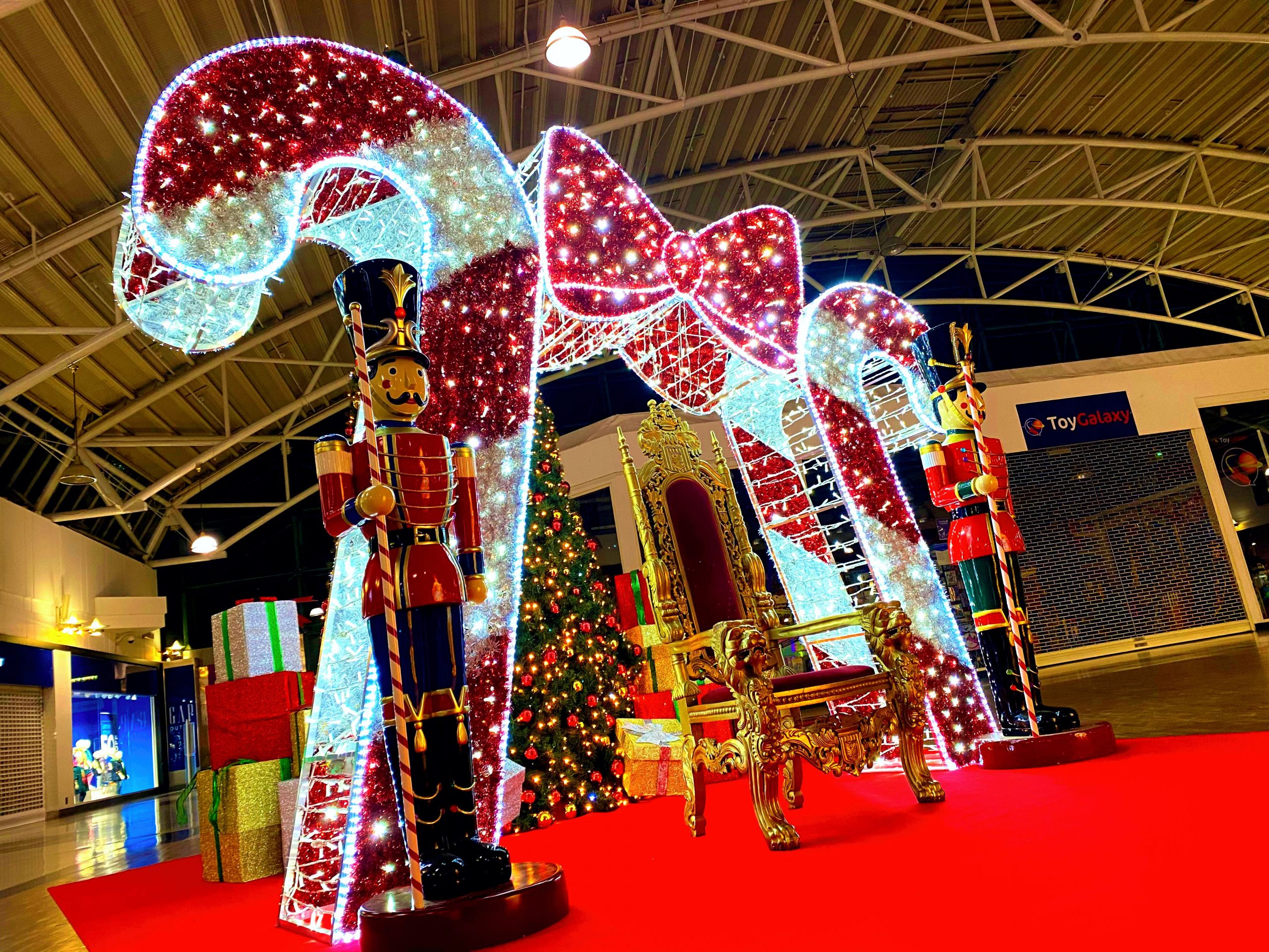 Commercial Christmas Decorations by Seasonal Transformations